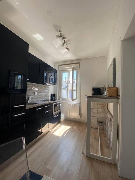 Studio Avec Terrasse A Deauville Eksteriør bilde